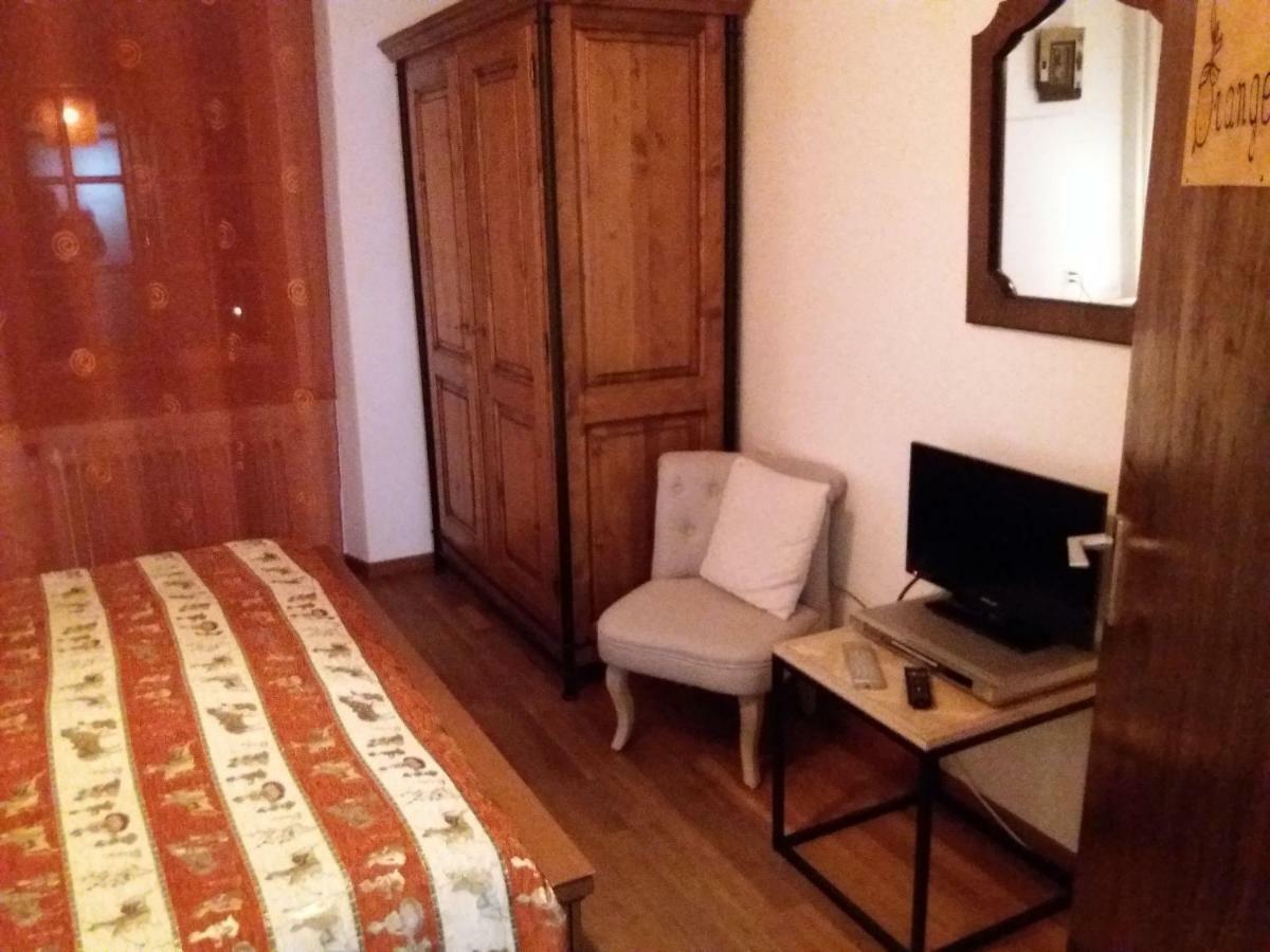 Chambres D'Hotes Chez Pierrot Et Flo Vugelles-La Mothe Экстерьер фото